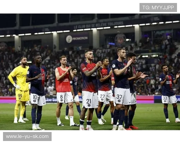 阿什拉夫：从球场防守到人生赛场，如何用坚韧与智慧破解危机？