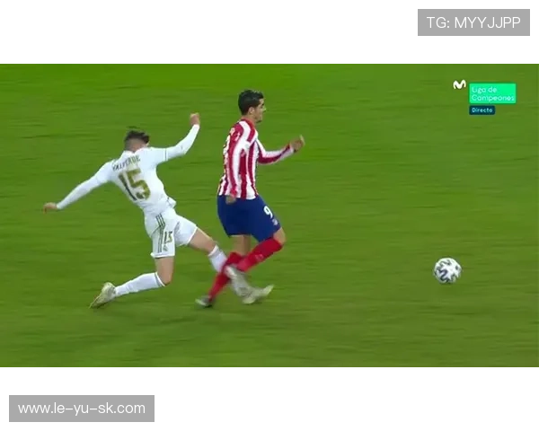 苏亚雷斯：乌拉圭足球传奇，续写辉煌的进攻神话