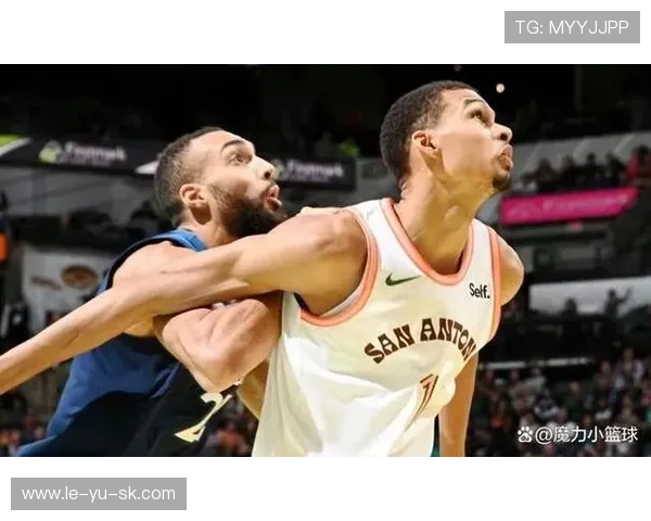 鲁迪·戈贝尔防守效率领跑联盟,助力球队稳固防线