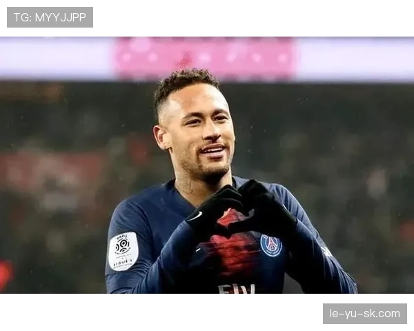 内马尔争议引爆巴黎，战术单一依赖球星成症结，豪华阵容如何征服欧冠梦？