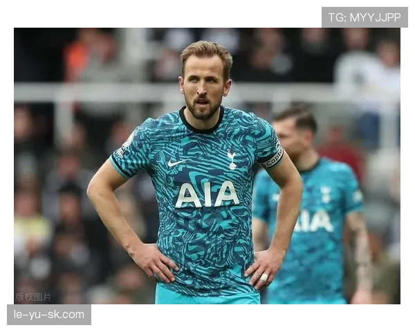 凯恩 vs 本泽马:全能中锋的战术角色与进攻效率对比 凯恩 vs 本泽马:全能中锋的战术角色与进攻效率对比